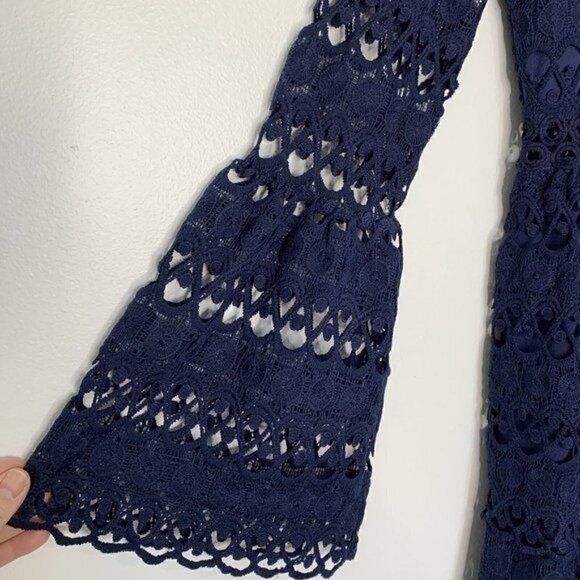 Lulu’s Love you Lots Navy Blue Lace Crochet Mini Dress Size M NWT - Picture 4 of 10